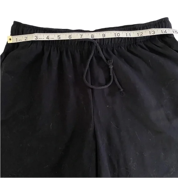 Karen Scott Sports Petites Black Stretch Shorts PM - Picture 3 of 6